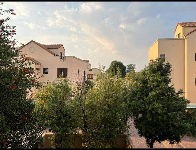 1 BEDROOM APARTMENT FOR SALE IN PAULSHOF